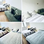 Appartement 2 Pieces Tram Direct Aeroport & Bordeaux Parking Apartment *