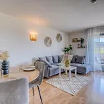 T2 Mérignac, Tram, Airport, 6p Appartement