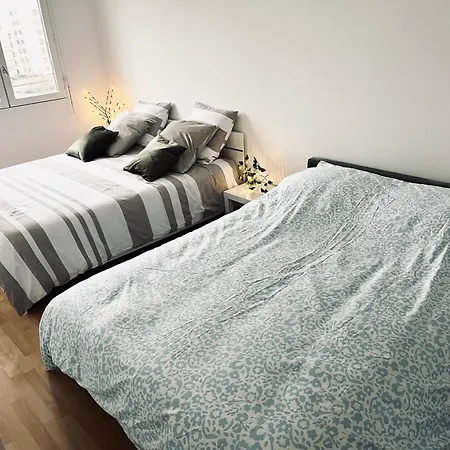 Appartement 2 Pieces Tram Direct Aeroport & Bordeaux Parking Apartment *
