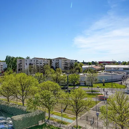 Apartment 2 Pieces Tram Direct Aeroport & Bordeaux Parking