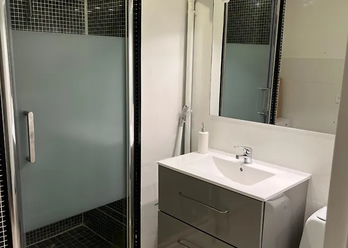 T2 Merignac, Tram, Airport, 6p Mérignac